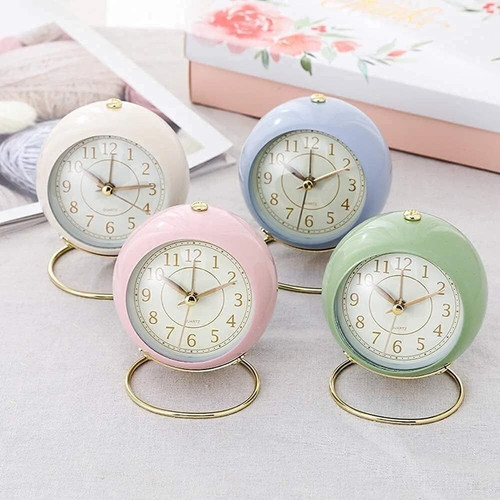 Retro silent alarm clocks - silent,
